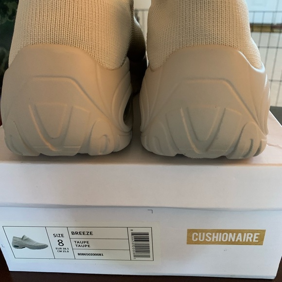 “Cushionaire” , shoes, size 8M - Picture 3 of 7